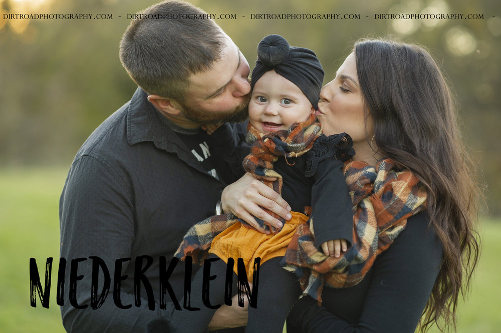 Family Session // Niederklein Family // Wilber, Nebraska // Rural Southeast Nebraska Photographer