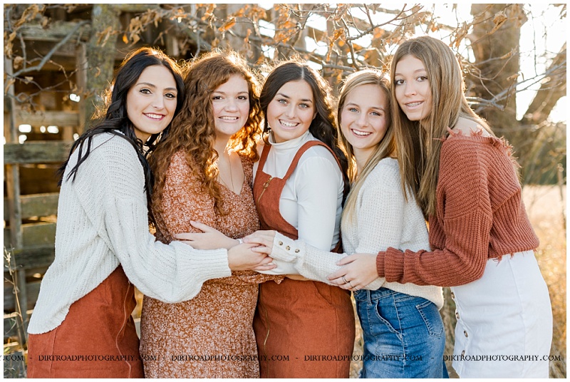 Fall Outfit Ideas for Family Pictures from  2022 -  dirtroadphotography.com
